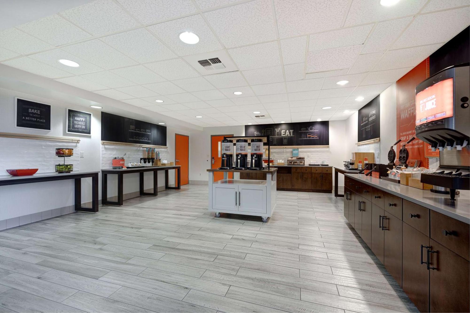 Hampton Inn & Suites Tulare Bagian luar foto